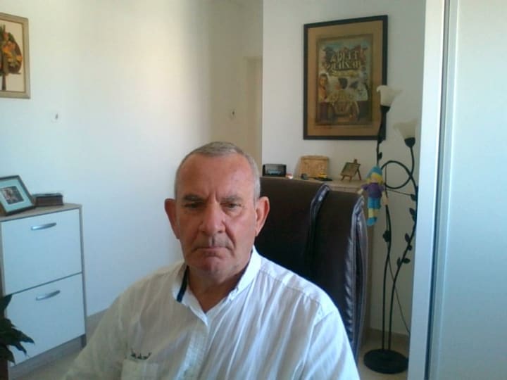 Profil von Charles-eric